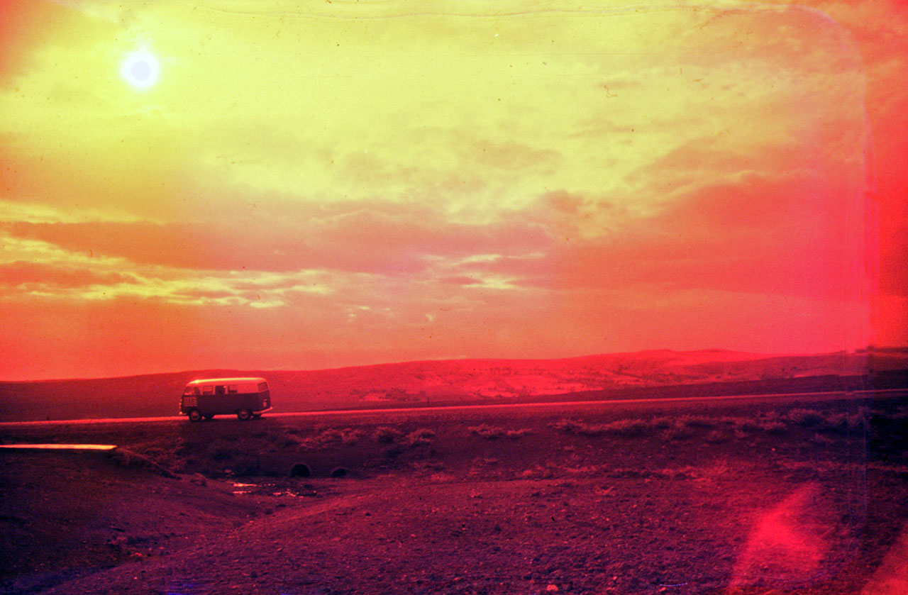 03.09.1968 | vor Tuz Gölü | kurze Hitzerast,  Foto durch Schokoladenfolie